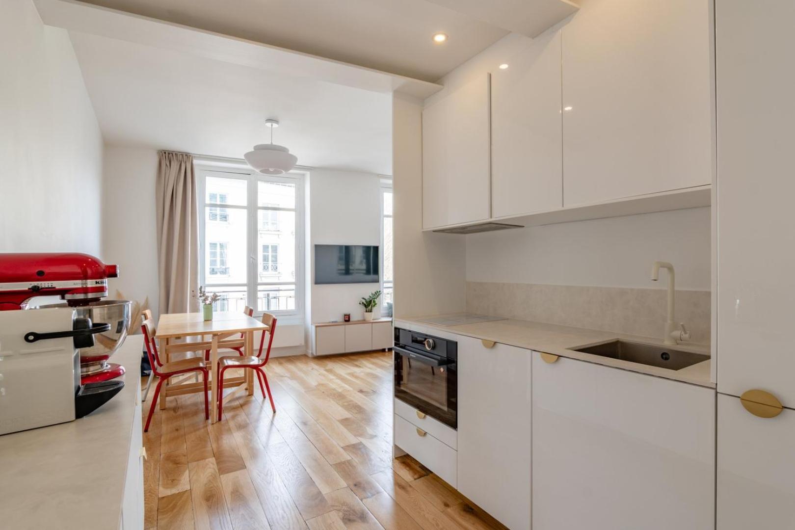 Cozy Faubourg St Martin Retreat Paris