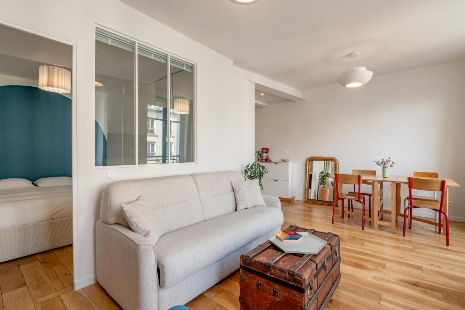 Apartment Cozy Faubourg St Martin Retreat